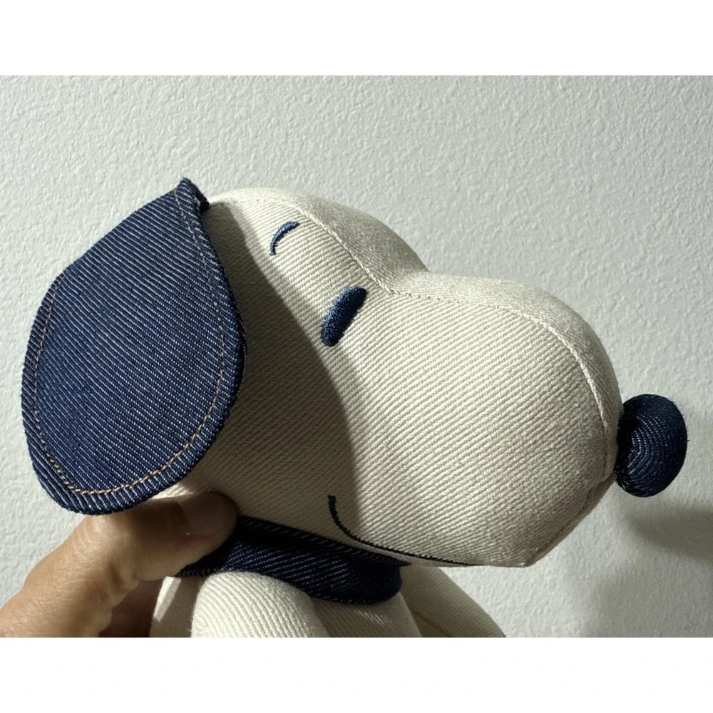 2024 American Eagle Denim Snoopy Plush Limited Edition 8